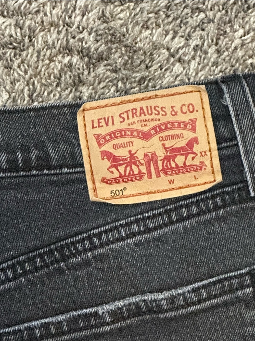 Levi's Women's 501 Black Ankle Cropped Jeans sz 31x26 - Picture 6 of 11